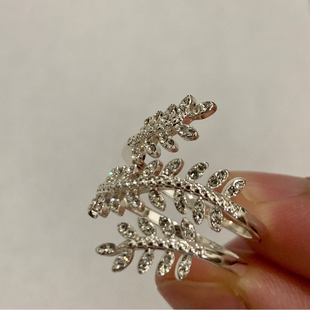 Diamond Leaf Silver Plated Ring Size 8 - image 7